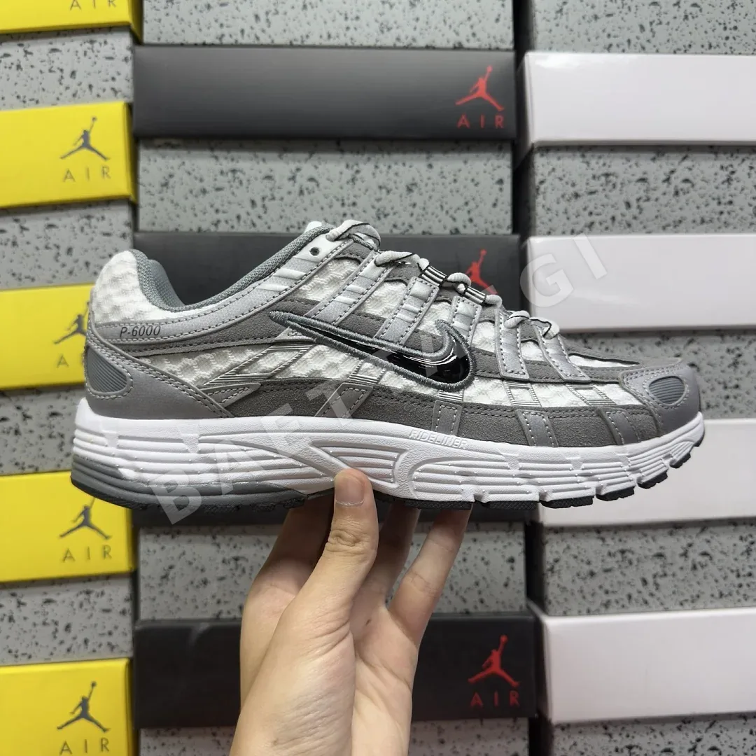 나이키 [PE] P 6000 IR2004-100 201744 Nike P-6000 White Metallic Cool Grey Black 상세 이미지 4