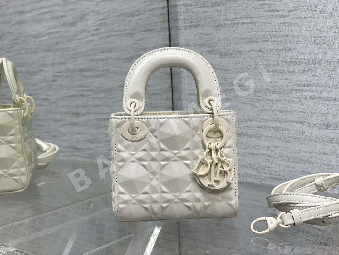 디올 레이디 마이크로미니 가방 상세 이미지 2