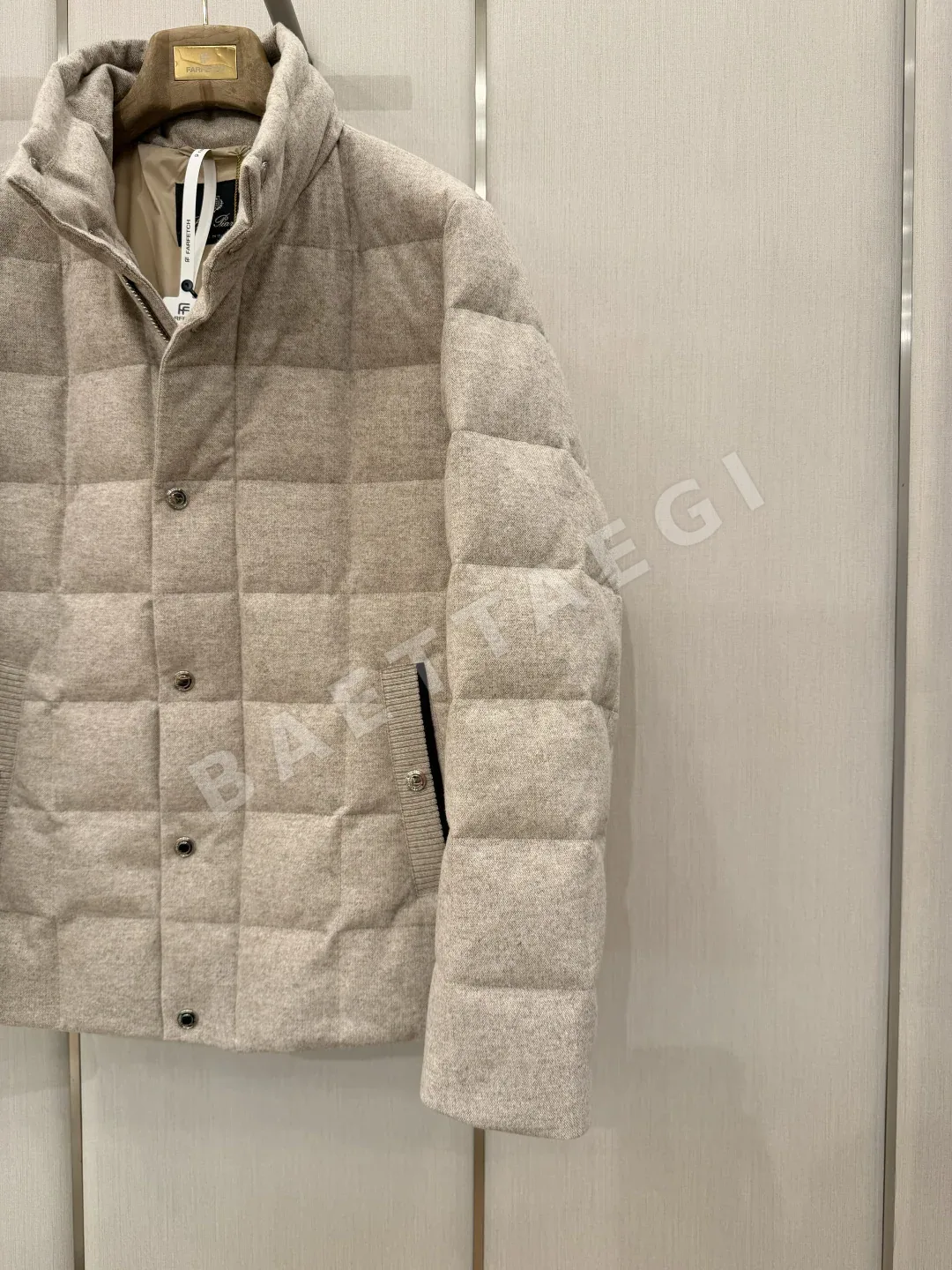 로로피아나 울 혼방 스탠드카라 남성 패딩 상세 이미지 6