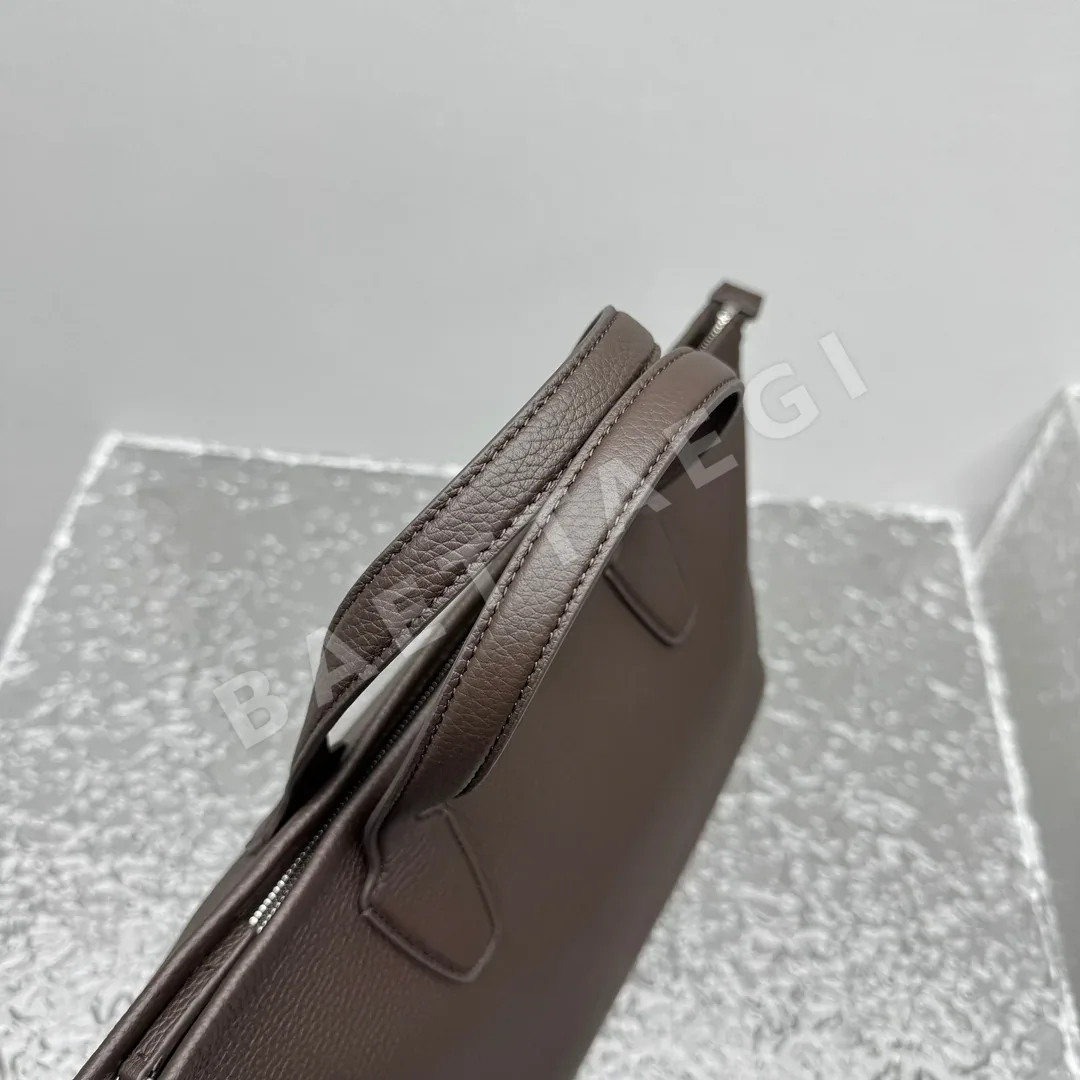 더로우 마르셀 미니 핸드백 상세 이미지 10