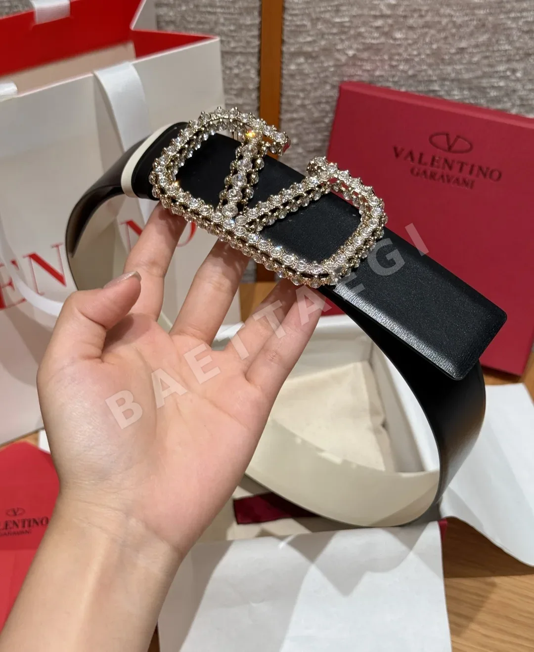 발렌티노 VLOGO 시그니처 크리스탈 장식 양면 벨트 40mm 상세 이미지 3
