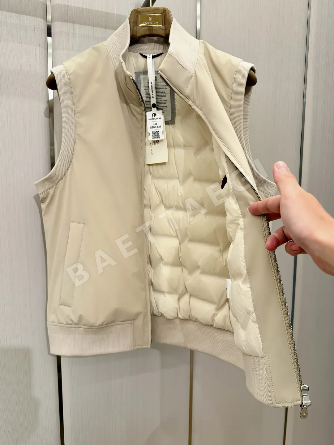 브루넬로쿠치넬리 경량 나일론 다운 조끼 상세 이미지 8
