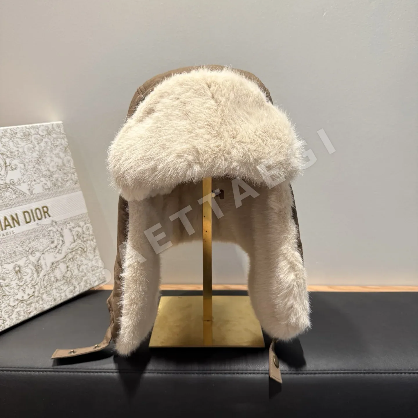 루이비통 플러시 방한 귀 보호 모자 상세 이미지 2
