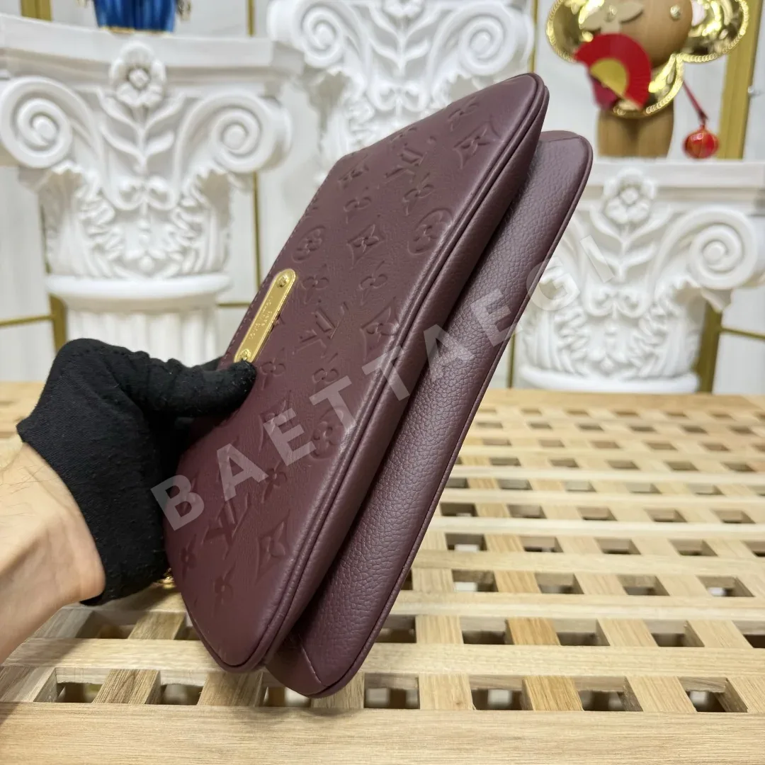 루이비통 모노그램 앙프랭트 포쉐트 리브 핸드백 M83301 상세 이미지 4