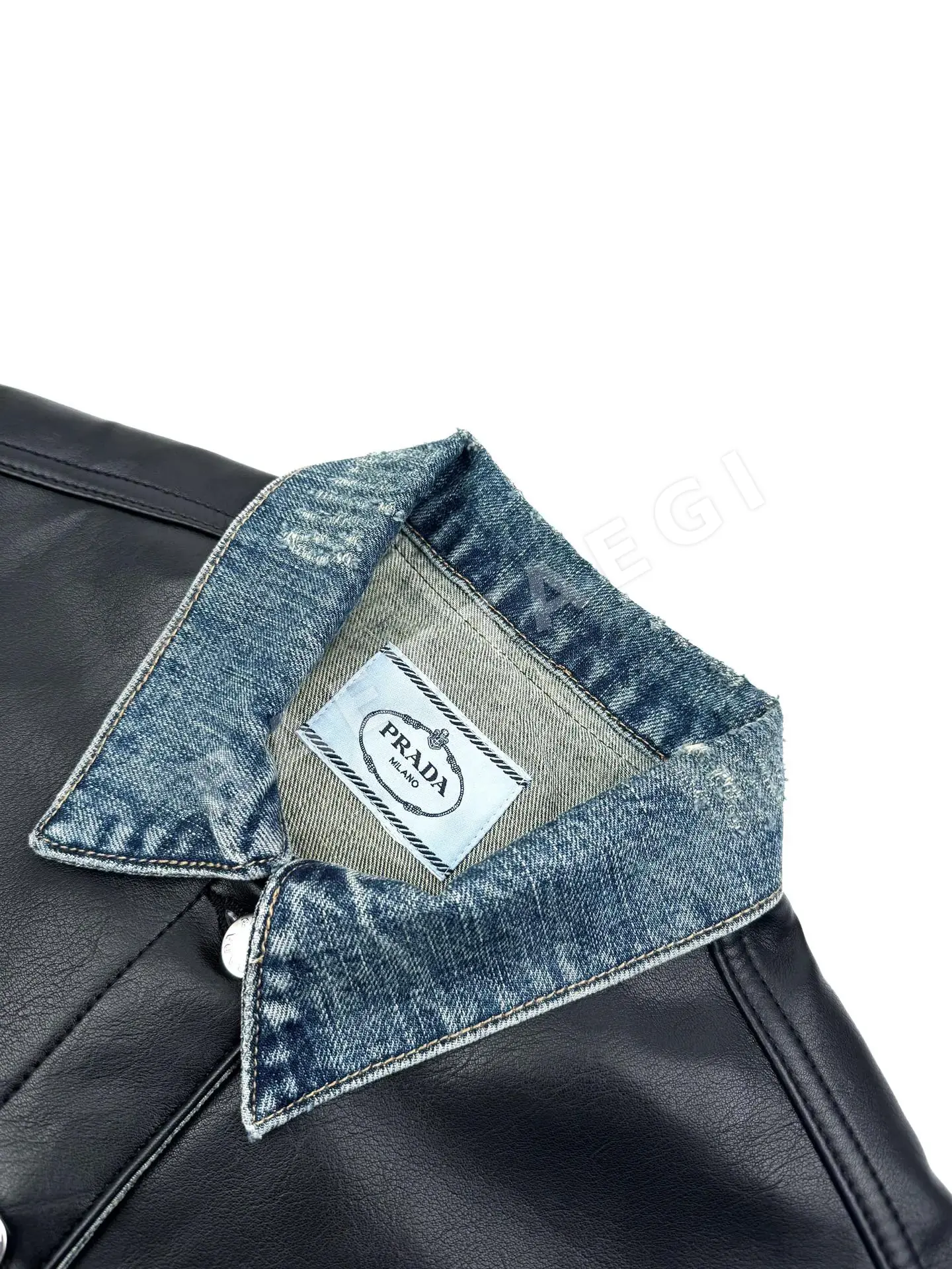 프라다 레더 데님 남성 자켓 상세 이미지 3