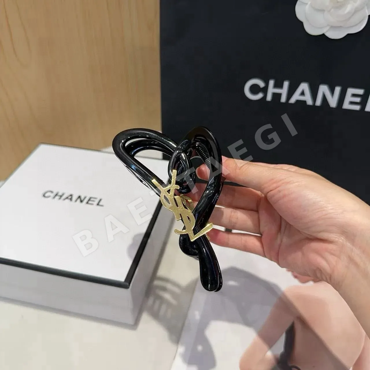 생로랑 YSL 헤어 클립 상세 이미지 2