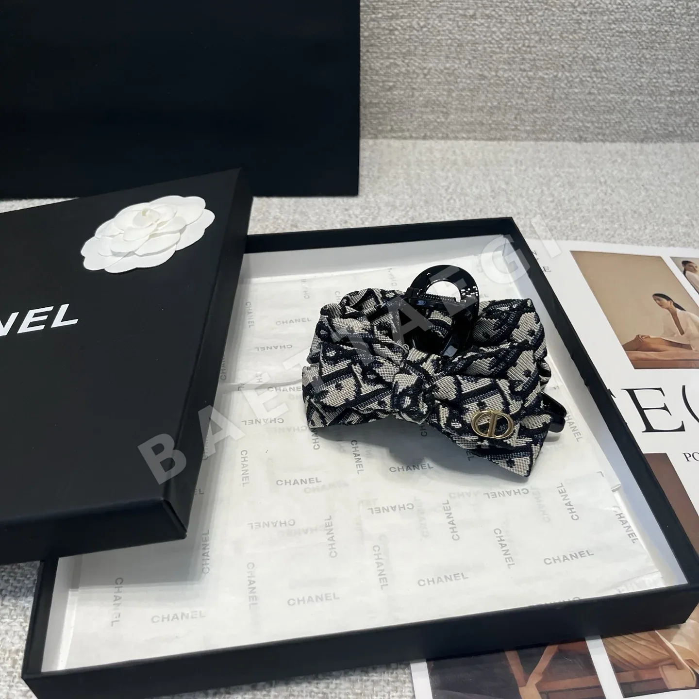 디올 CD 클립 헤어악세사리 상세 이미지 3