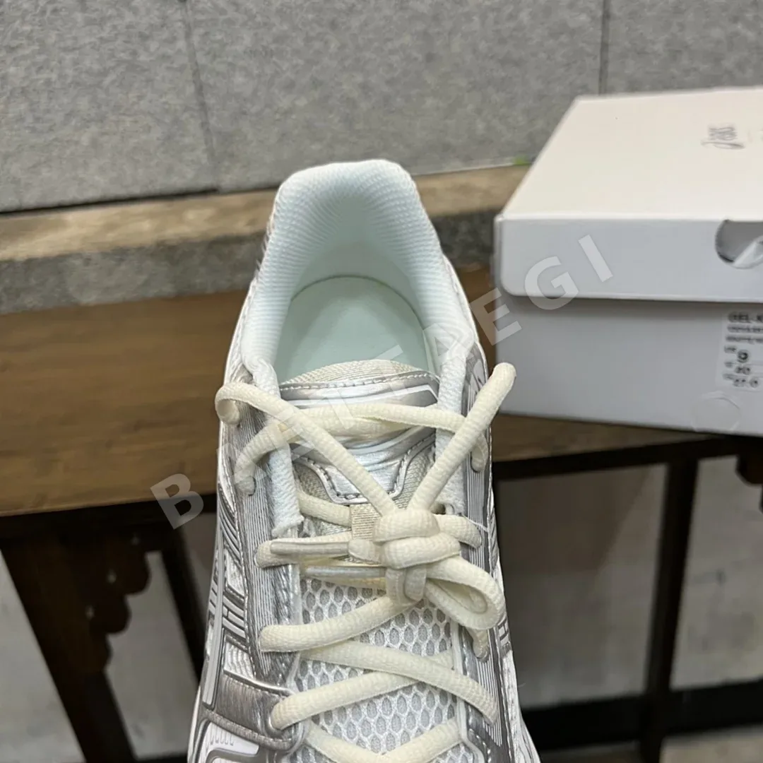 아식스 [ZC] 젤 카야노 14 1201A457-100 200239 Asics Gel-Kayano 14 JJJJound Silver White 상세 이미지 6