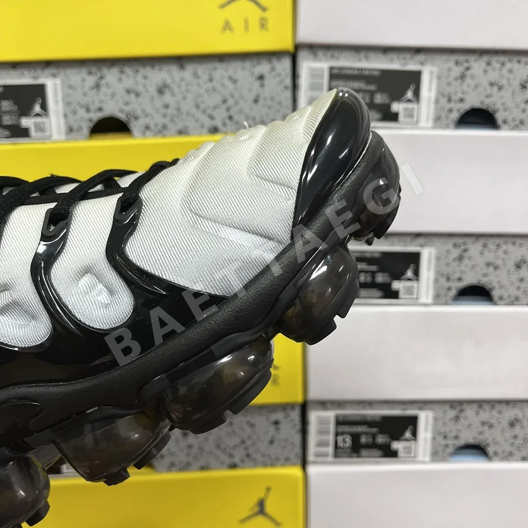 나이키 [OT] 에어 베이퍼맥스 플러스 화이트 블랙 AO4550-008 201588 Nike Air VaporMax Plus 상세 이미지 4