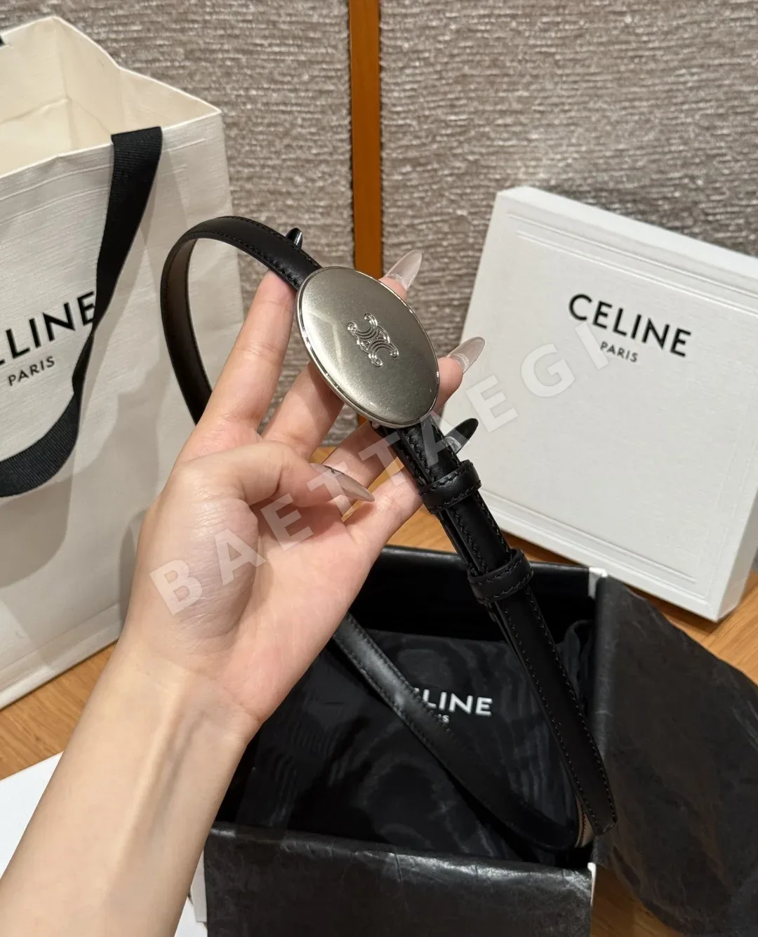 셀린느 트리옹 가죽 THIN PLATE 13mm 벨트 상세 이미지 3
