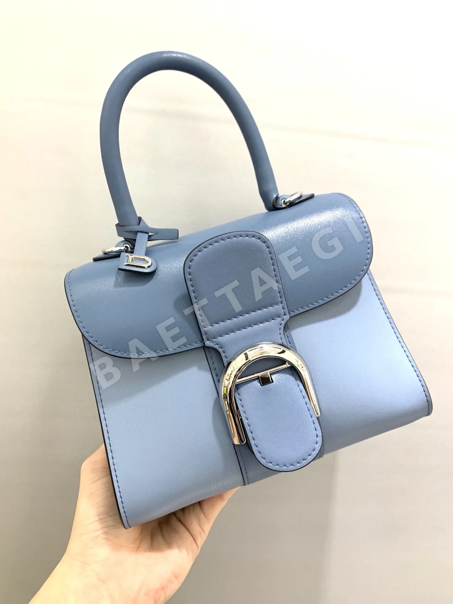 델보 더블 링 브릴리언트 박스 가죽 숄더백 상세 이미지 3