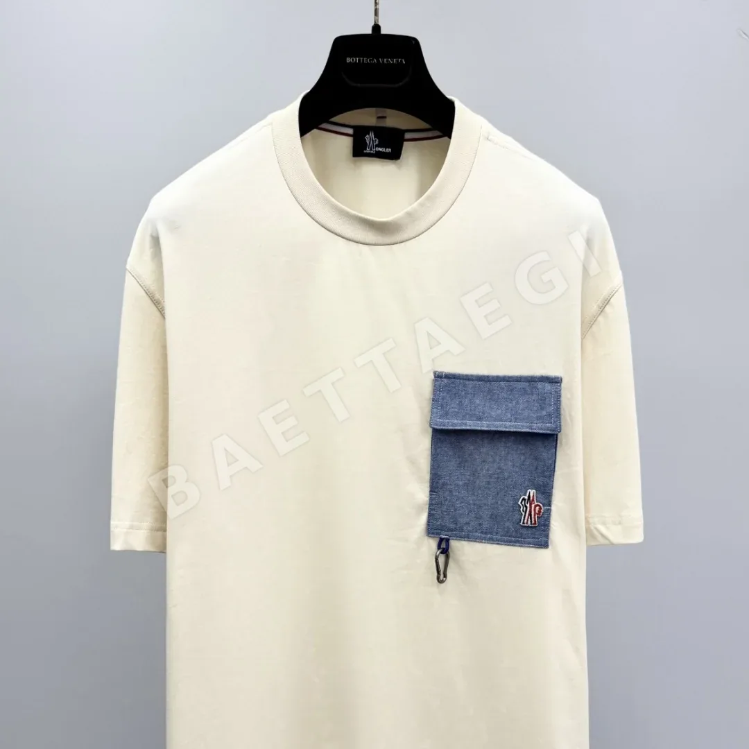몽클레르 데님 포켓 코튼 블렌드 티셔츠 상세 이미지 3