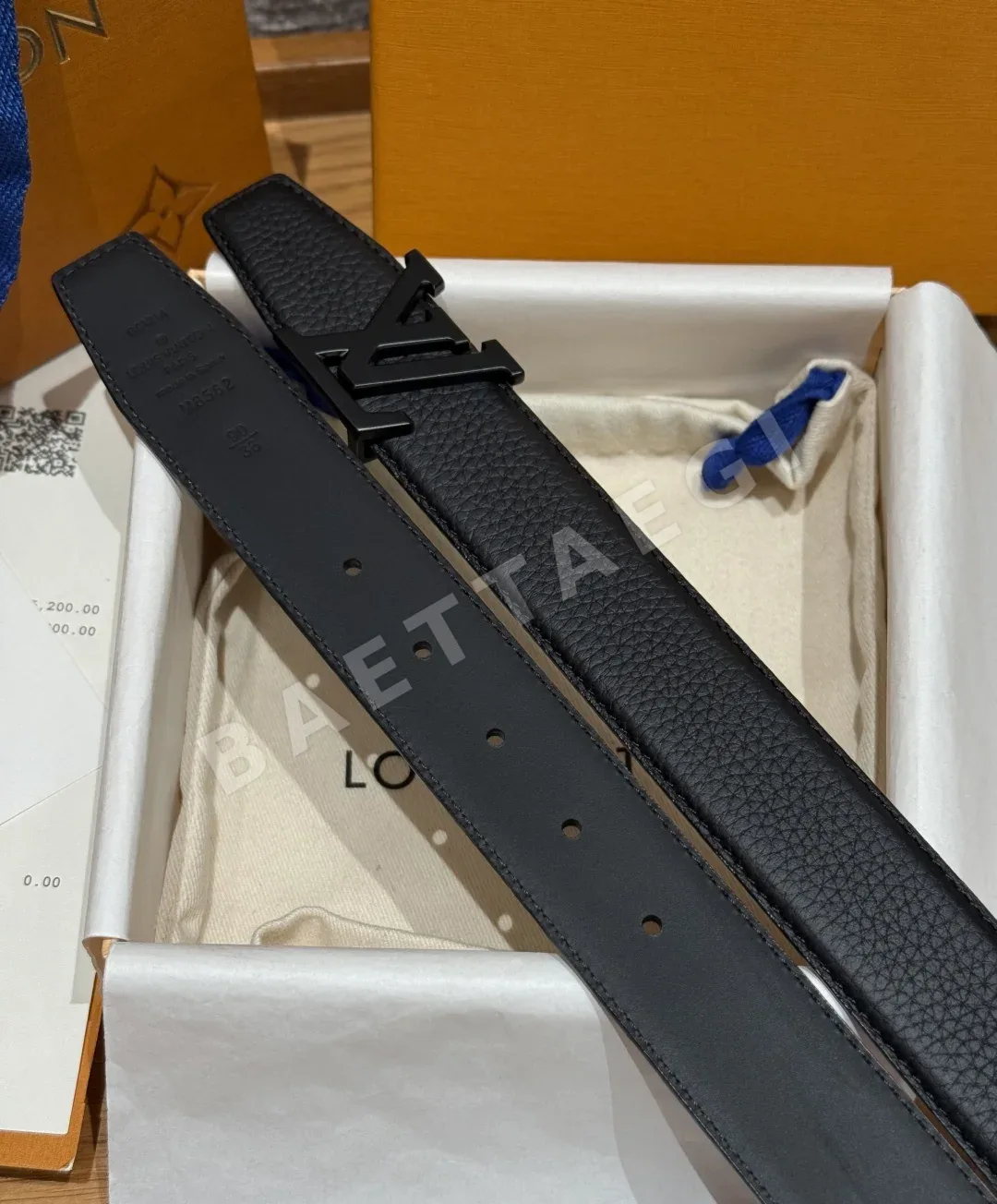 루이비통 이니셜 40mm 리버시블 가죽 벨트 상세 이미지 4