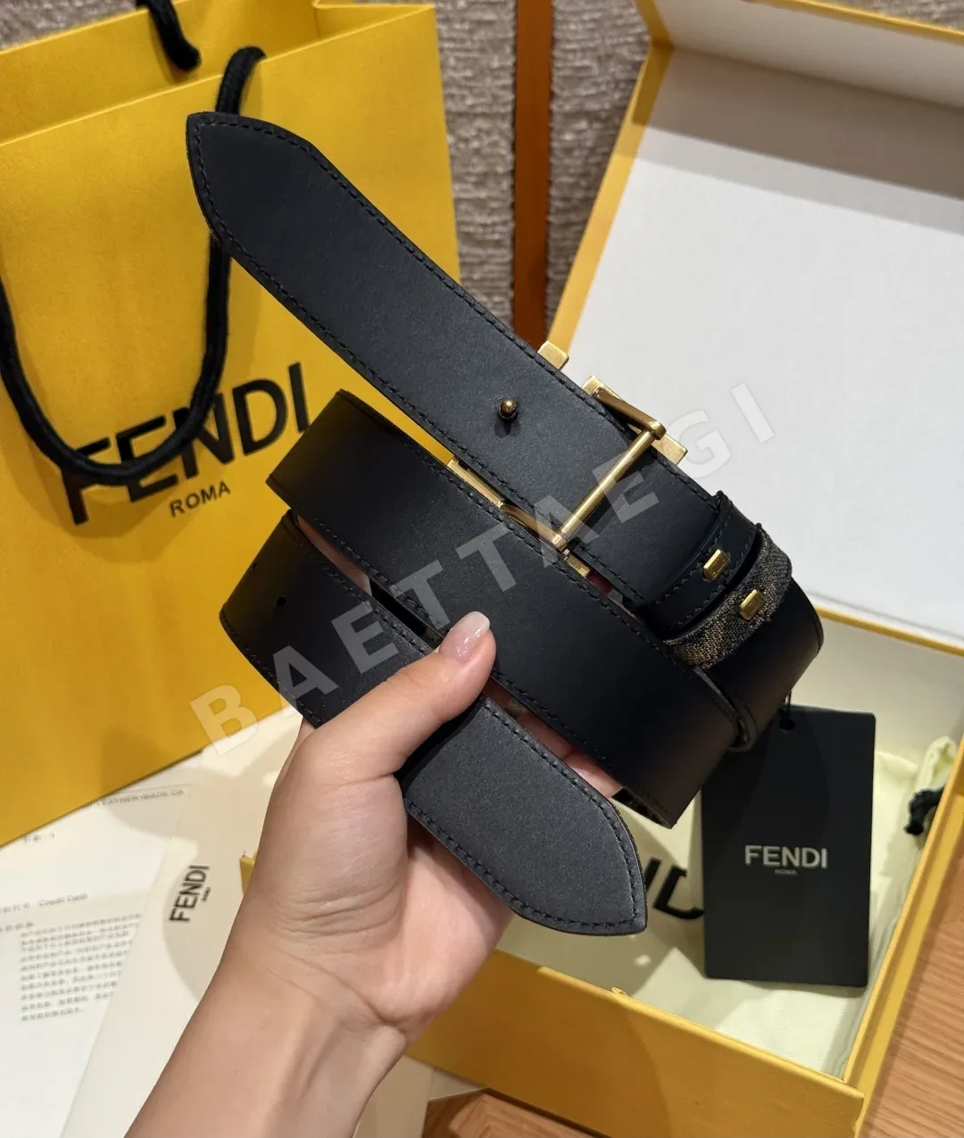 펜디 FF 리버서블 가죽 벨트 35mm 상세 이미지 3