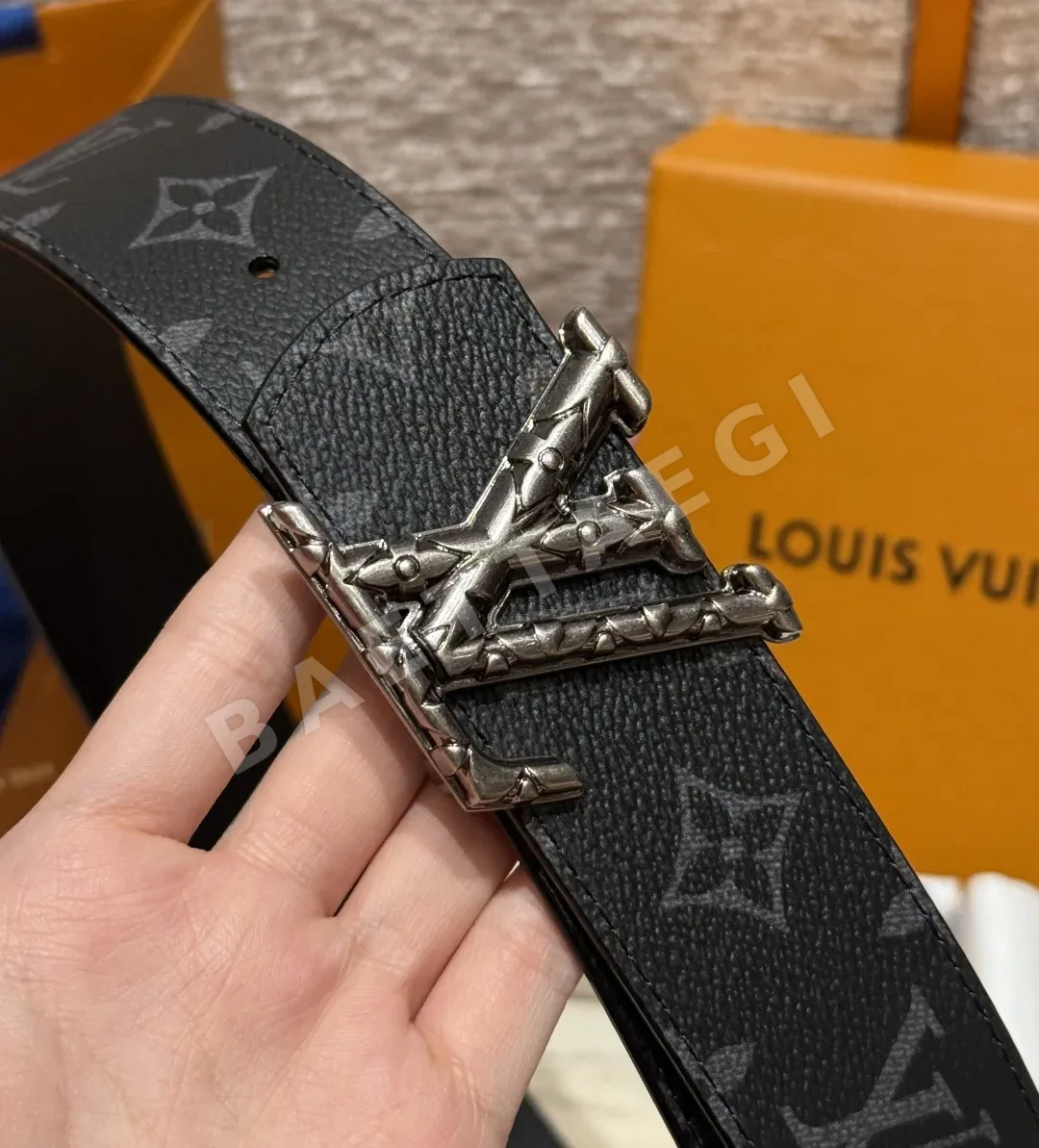 루이비통 디멘션 40mm 리버시블 벨트 상세 이미지 4