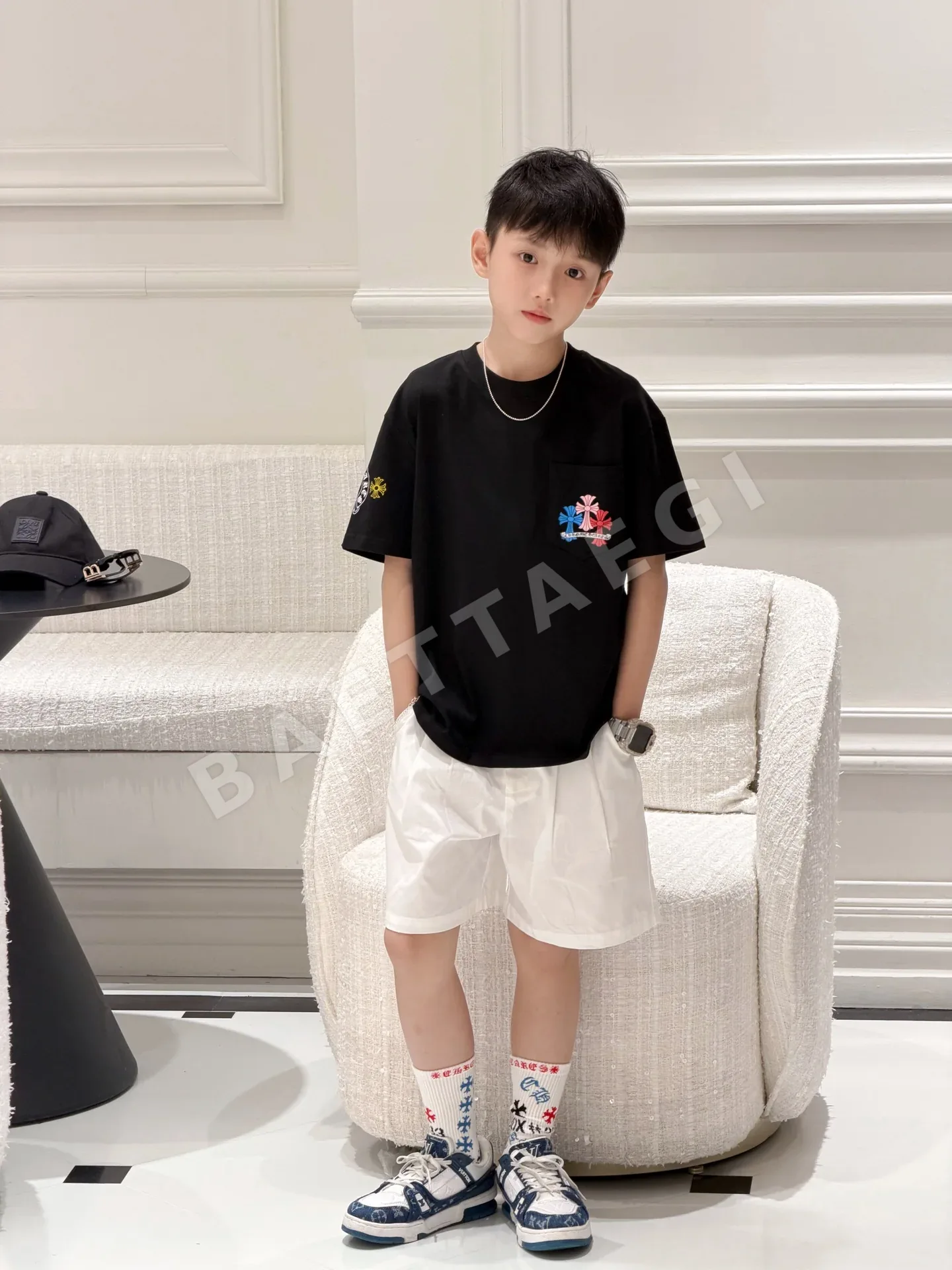 크롬하츠 키즈 검은색 다채로운 십자가 패턴 티셔츠 상세 이미지 5