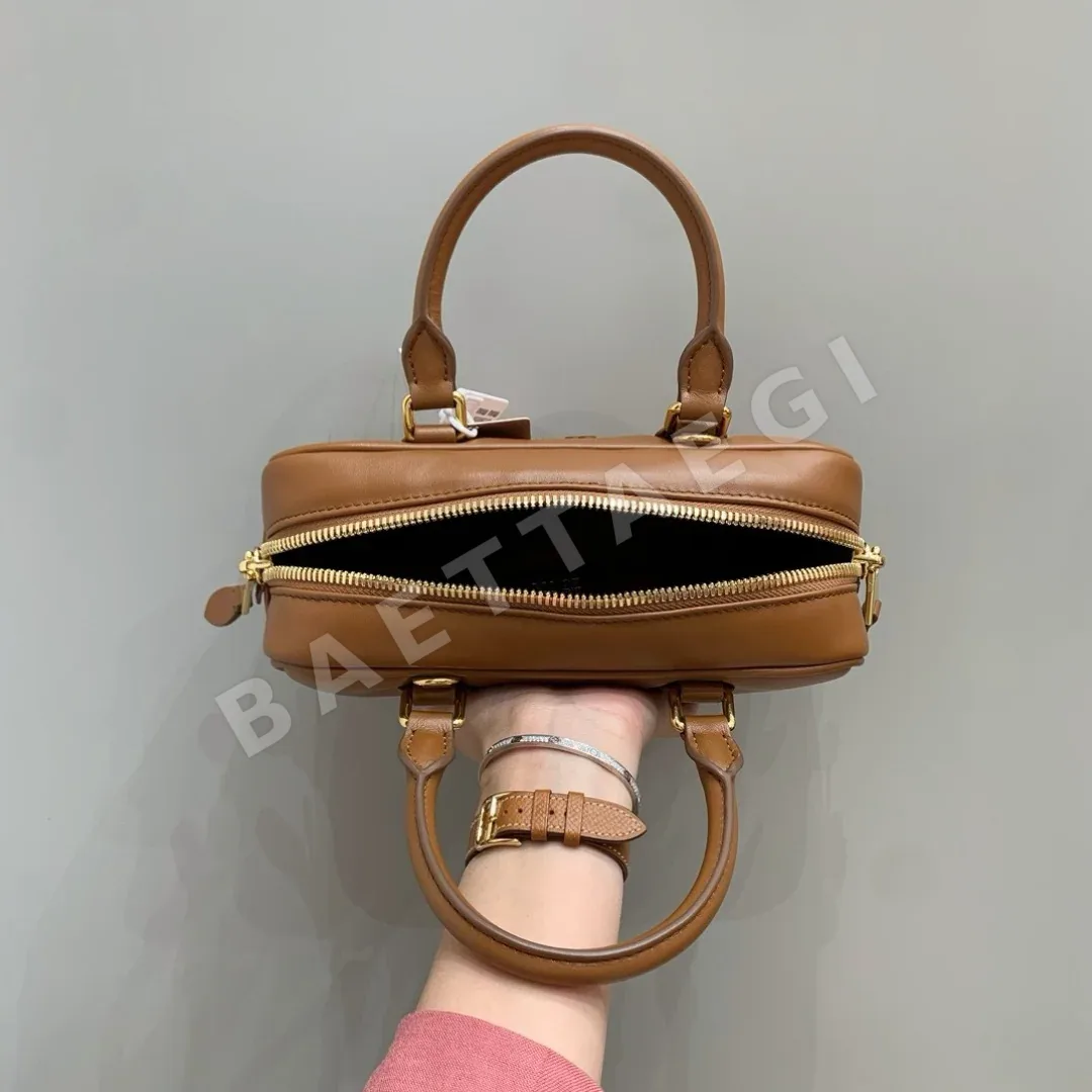 미우미우 코냑 소가죽 미니 숄더백 5BB142 상세 이미지 9