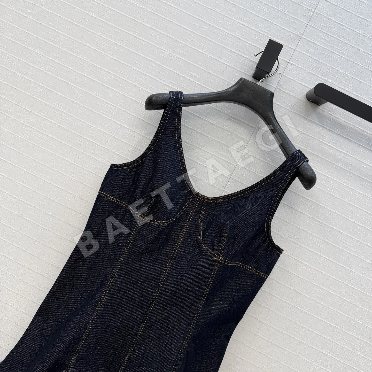 루이비통 여성 데님 브이넥 슬림핏 원피스 6404 상세 이미지 2