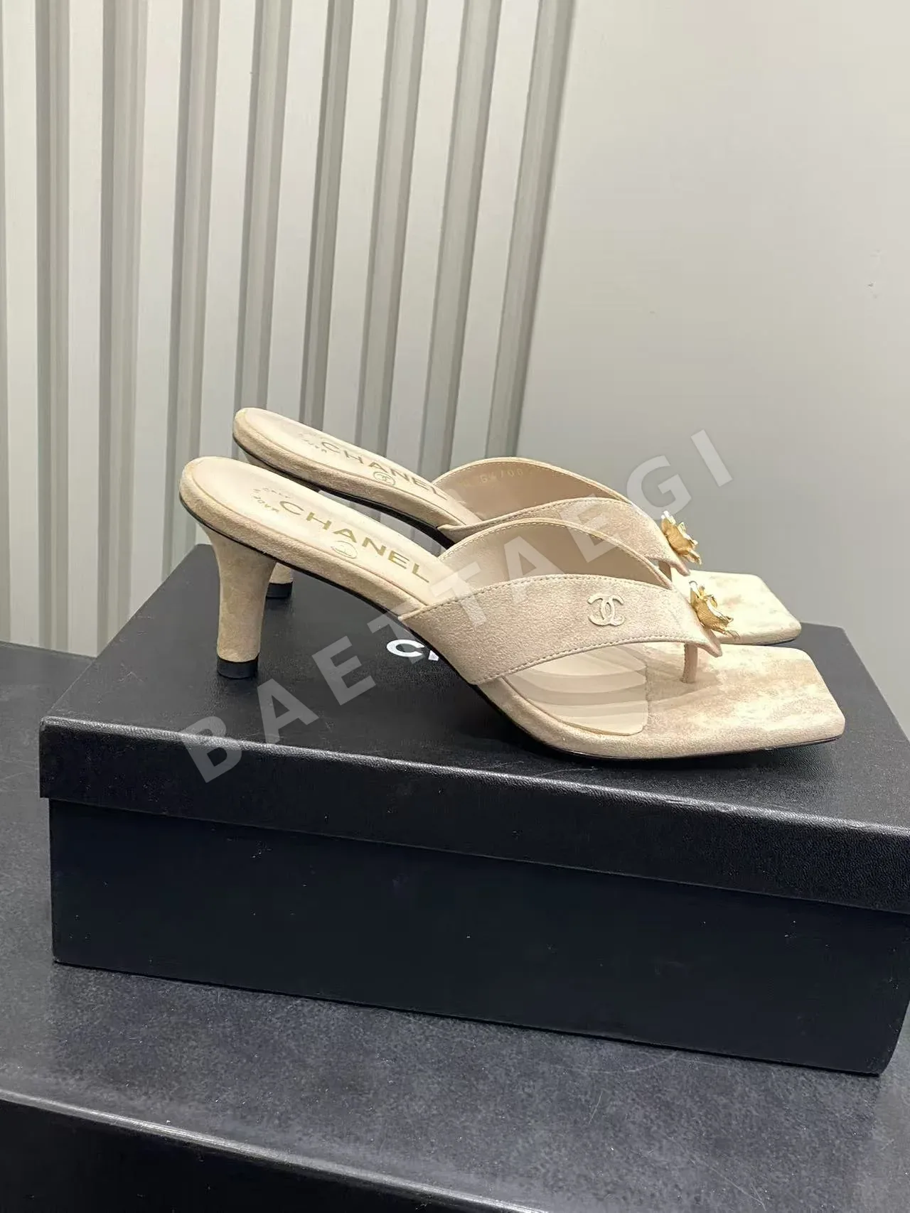 샤넬 카멜리아 스퀘어토 플립플랍  143719 Chanel 