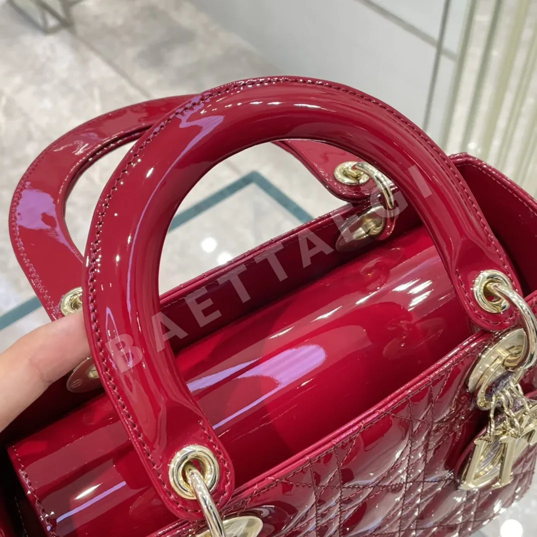 디올 5칸 에나멜 레더 가방 상세 이미지 4