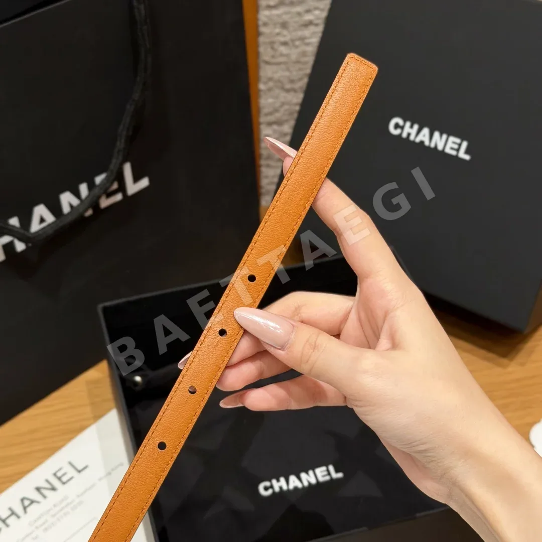 샤넬 더블 C 로고 리버시블 카프스킨 벨트 상세 이미지 8