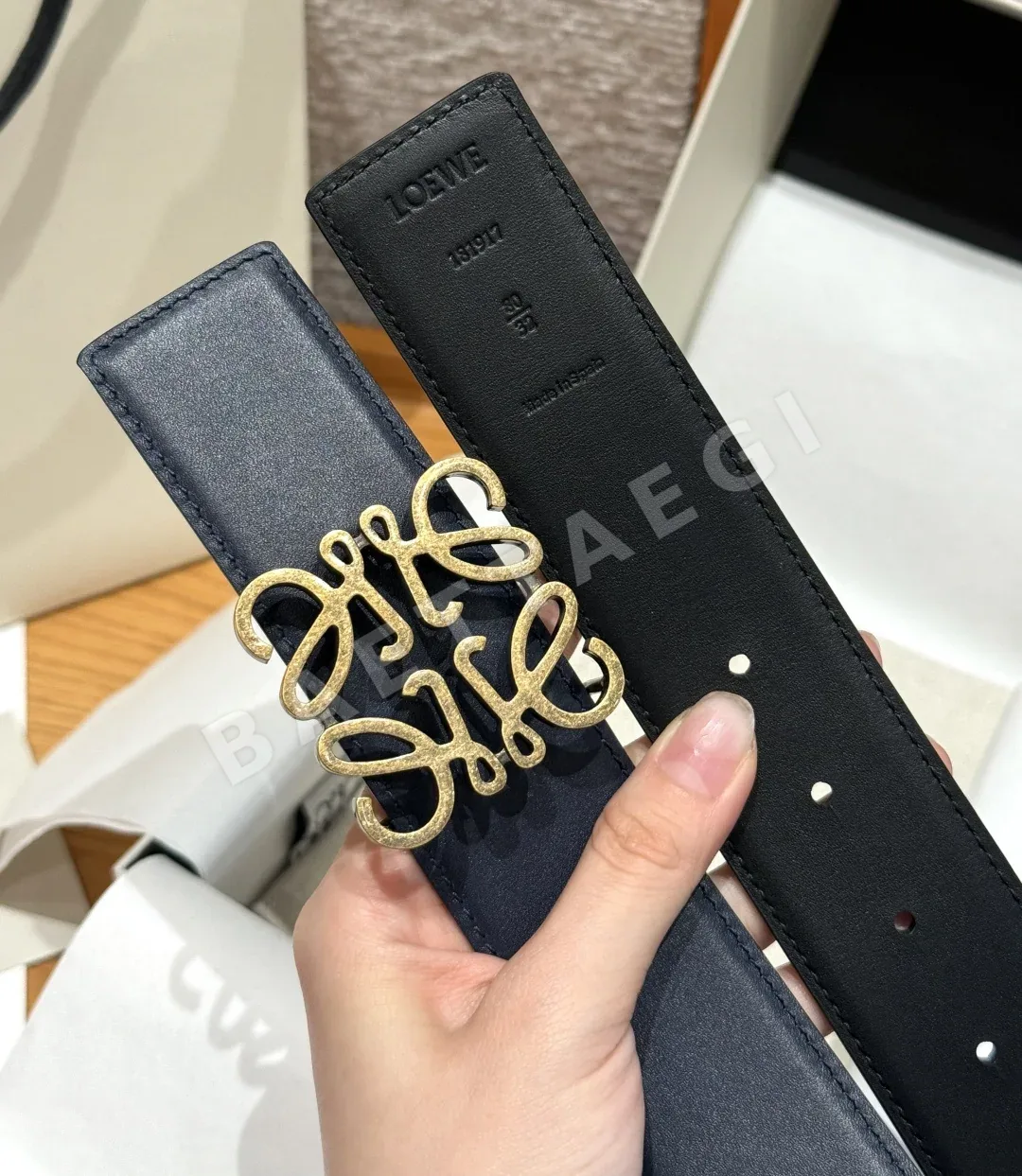 로에베 아나그램 양면 가죽 벨트 상세 이미지 6