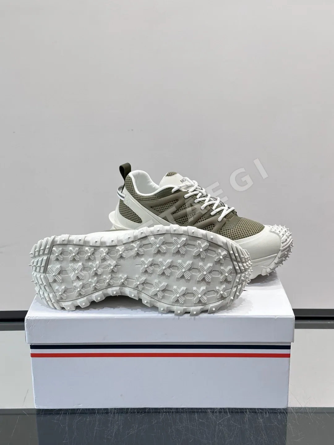 몽클레르 신발 158626 Moncler Sneakers 상세 이미지 9