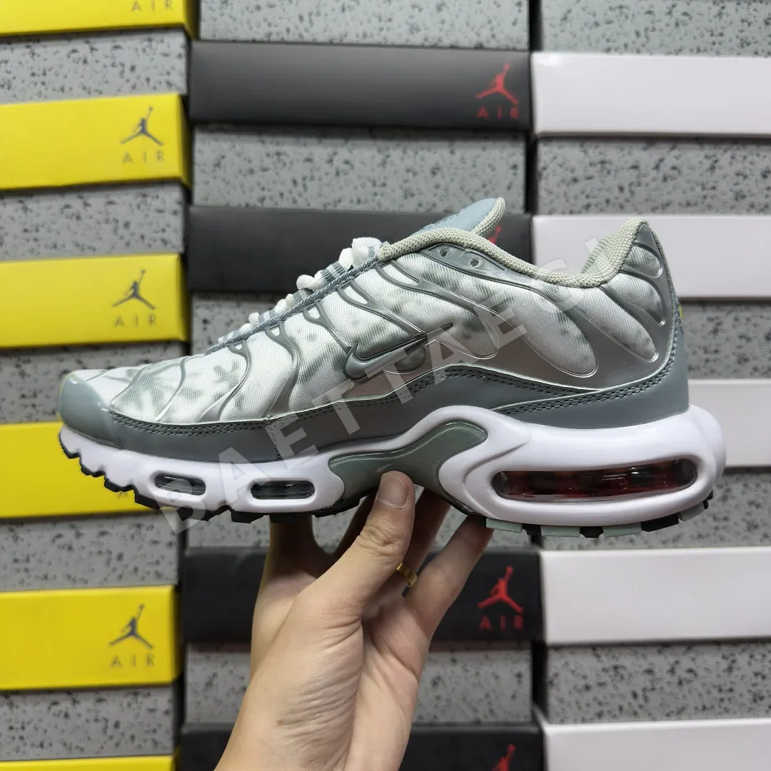 나이키 [BD] 에어 맥스 플러스 FV0394-300 201850 Nike Air Max Plus Origins Waterway 상세 이미지 3