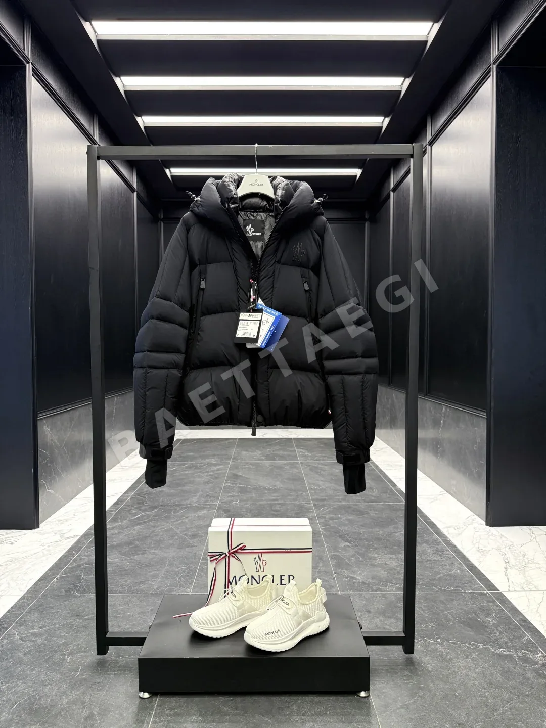 몽클레르 몽클레어 그레노블 셰리페리 숏 다운 자켓 상세 이미지 2