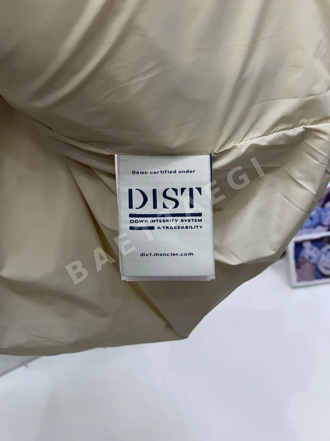 몽클레르 남성 미들 길이 다운 패딩 재킷 상세 이미지 7