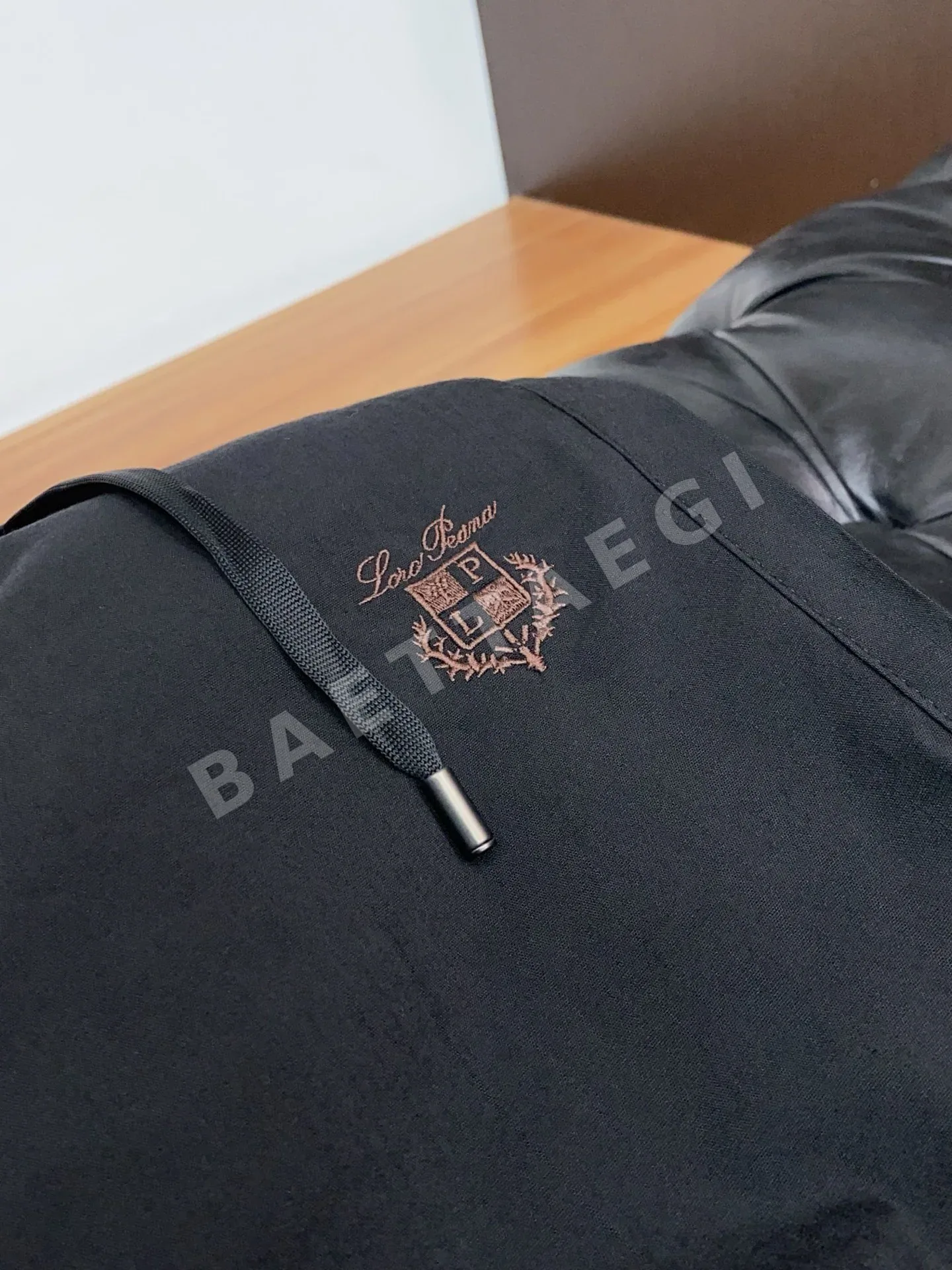 로로피아나 남성 데님 바지 상세 이미지 4