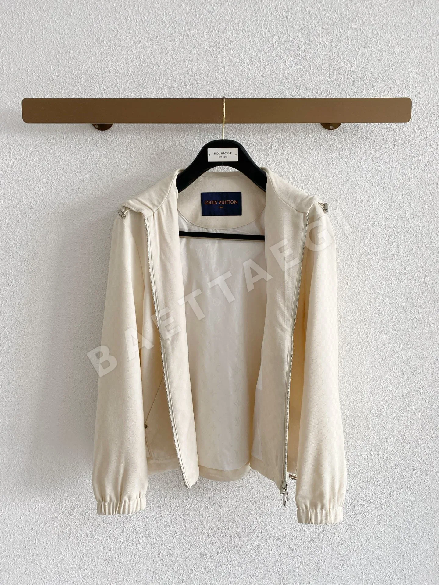 루이비통 다크 패턴 후드 남성 자켓 상세 이미지 5