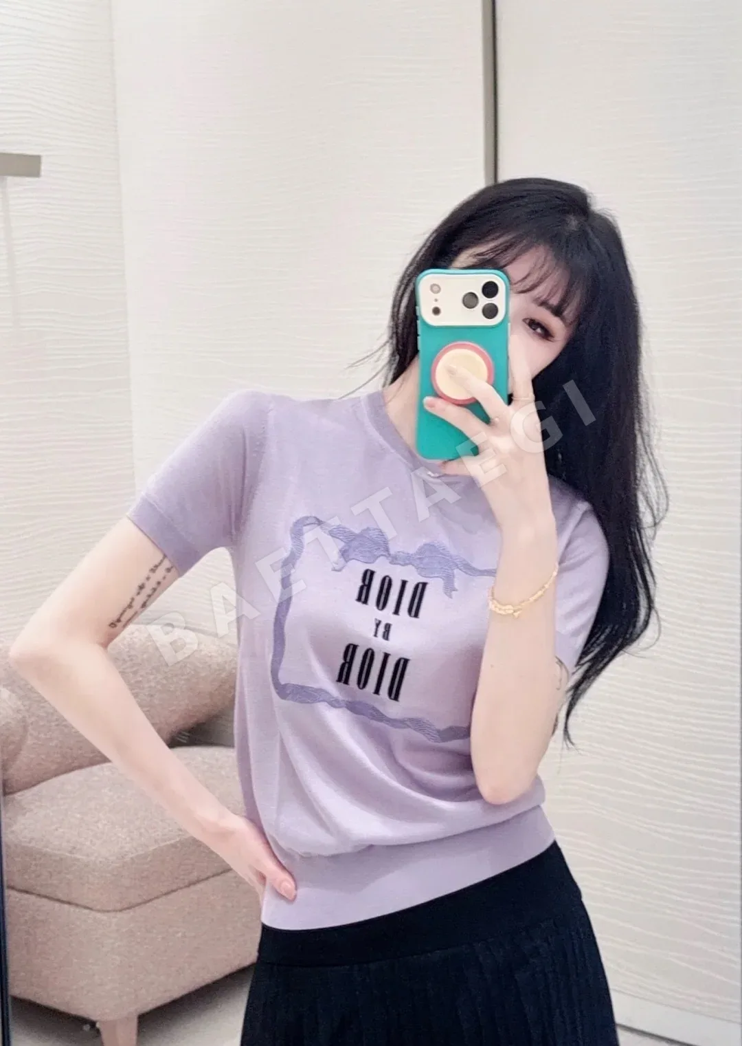 디올 퍼플 자수 크루넥 니트 반팔 탑 상세 이미지 4