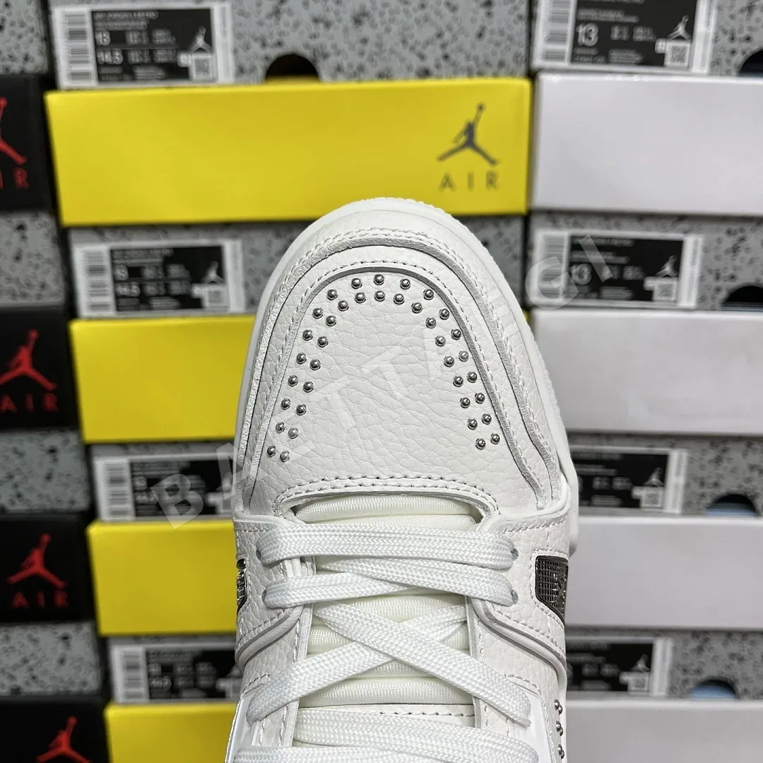 루이비통 [D1] V2 01 화이트 실버 205840 Louis Vuitton V2-01 상세 이미지 3