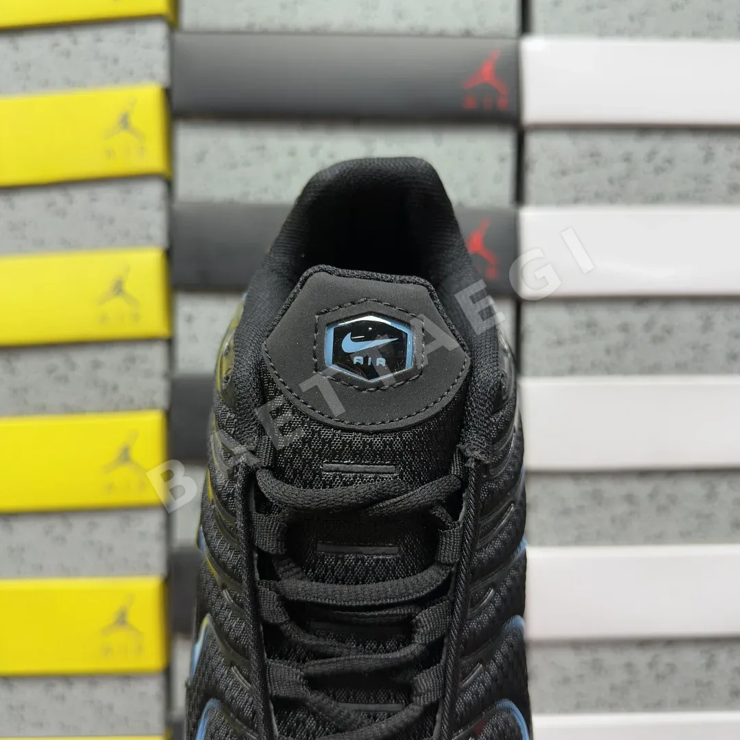 나이키 [BD] 에어 맥스 플러스 DM0032-005 201866 Nike Air Max Plus Black University Blue 상세 이미지 8