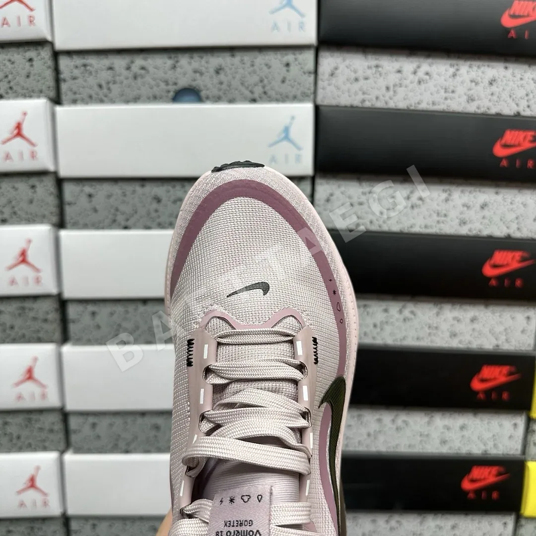 나이키 [XY] 보메로 18 201735 Nike Vomero 18 HQE98-014 상세 이미지 2