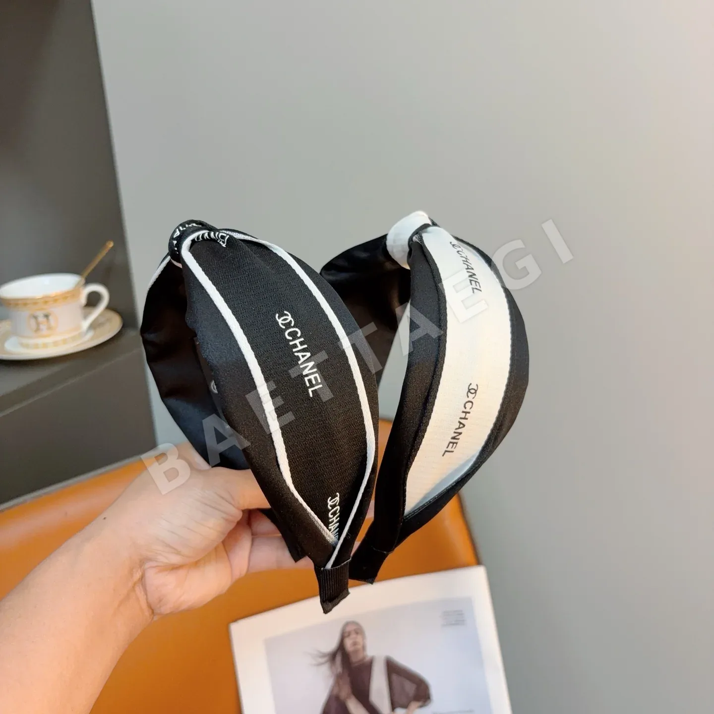 샤넬 더블 C 로고 헤드밴드 182895