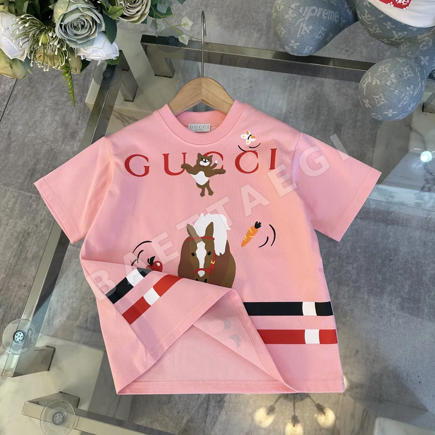 구찌 GUCCI* *Qi 2026 早春子供服 新作 半袖 新年プリント 発泡Tシャツ、オリジナル品質、230g ヘビーウェ 상세 이미지 6