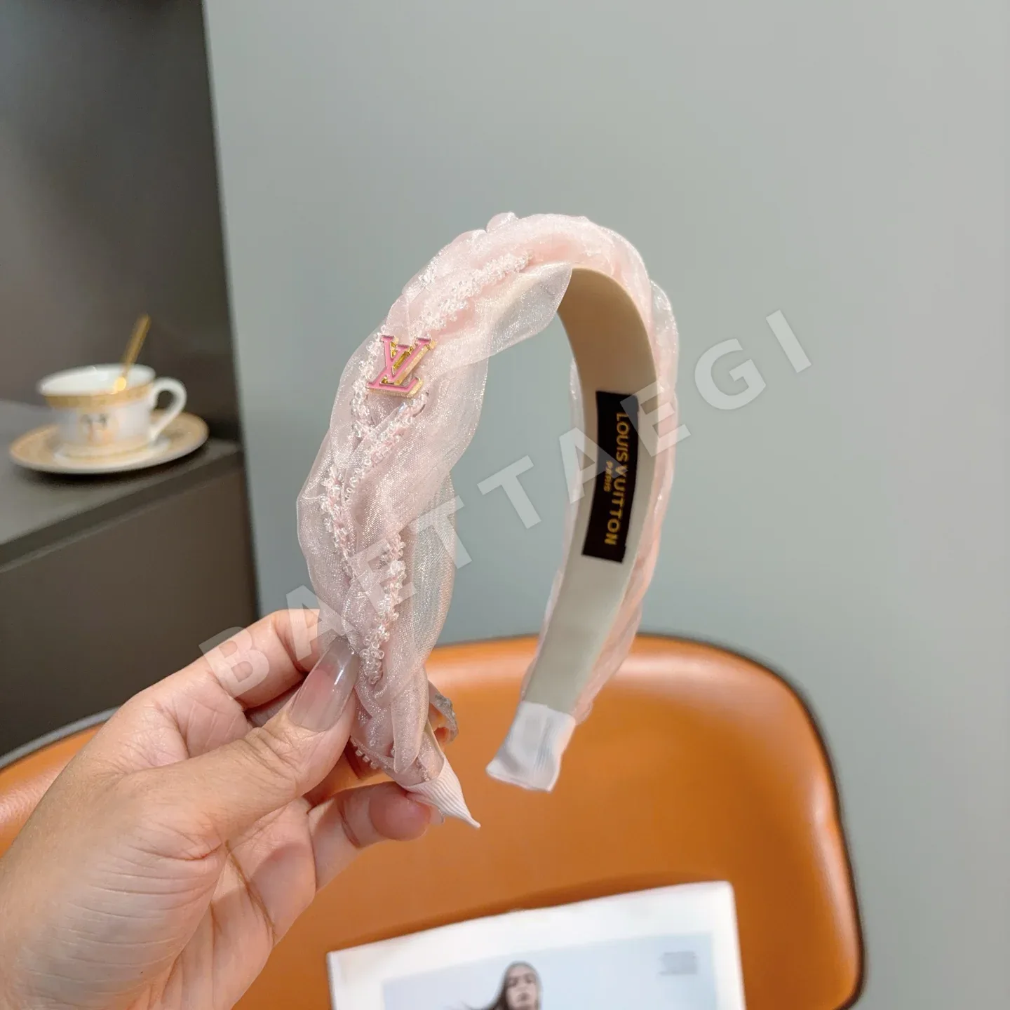 루이비통 꼬임 헤드밴드 헤어악세 상세 이미지 3