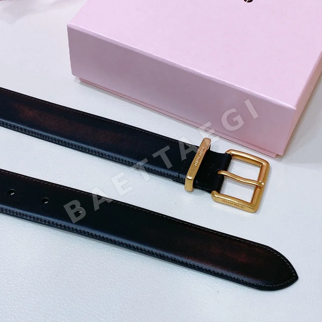 미우미우 가죽 메탈 버클 벨트 상세 이미지 6