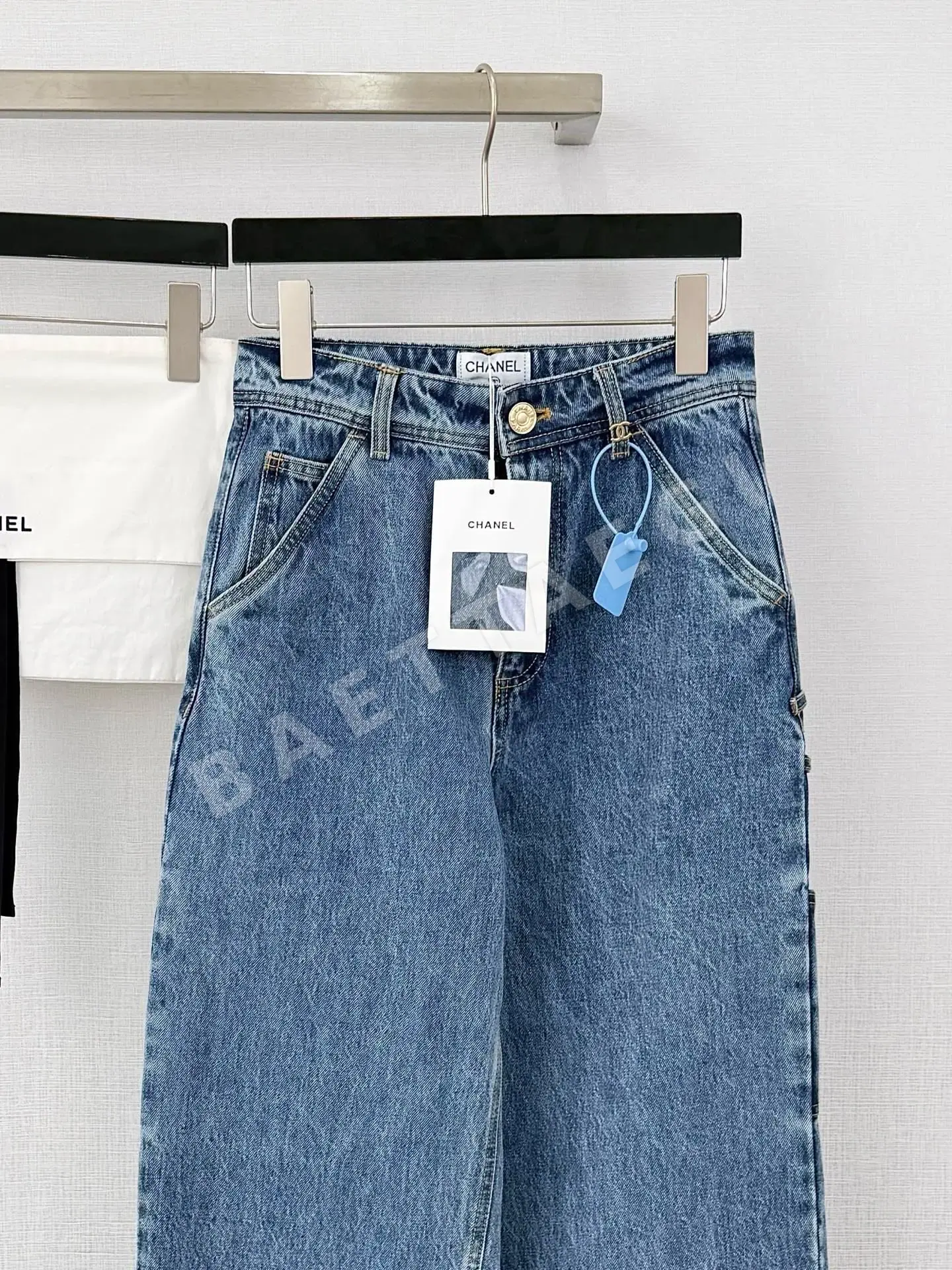 샤넬 더블 C 스티치 멀티 포켓 카고 와이드 레그 바지 상세 이미지 3