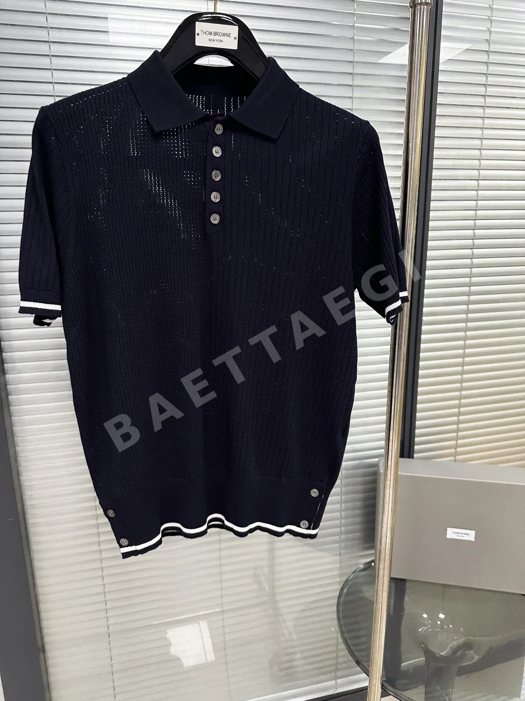톰브라운 리브 니트 반팔 폴로셔츠 46651