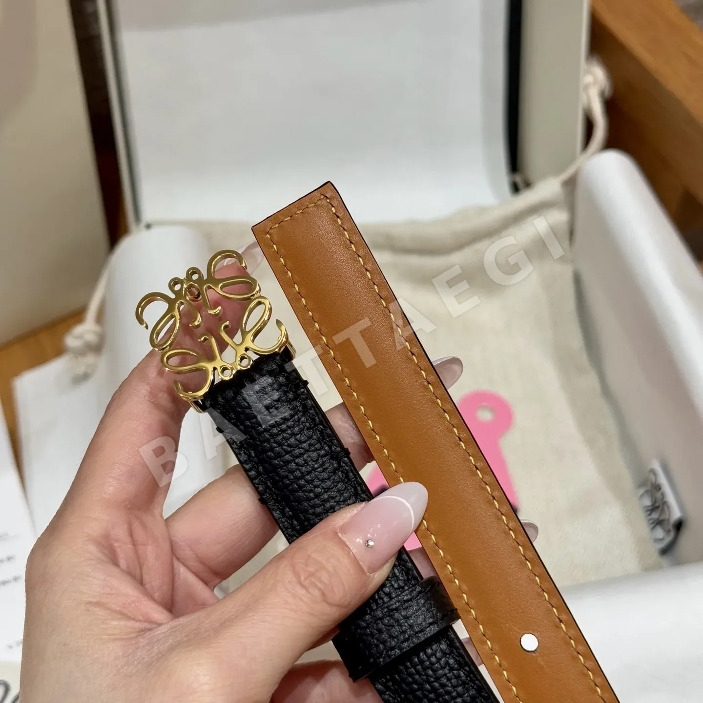 로에베 아나그램 버클 가죽 벨트 상세 이미지 5