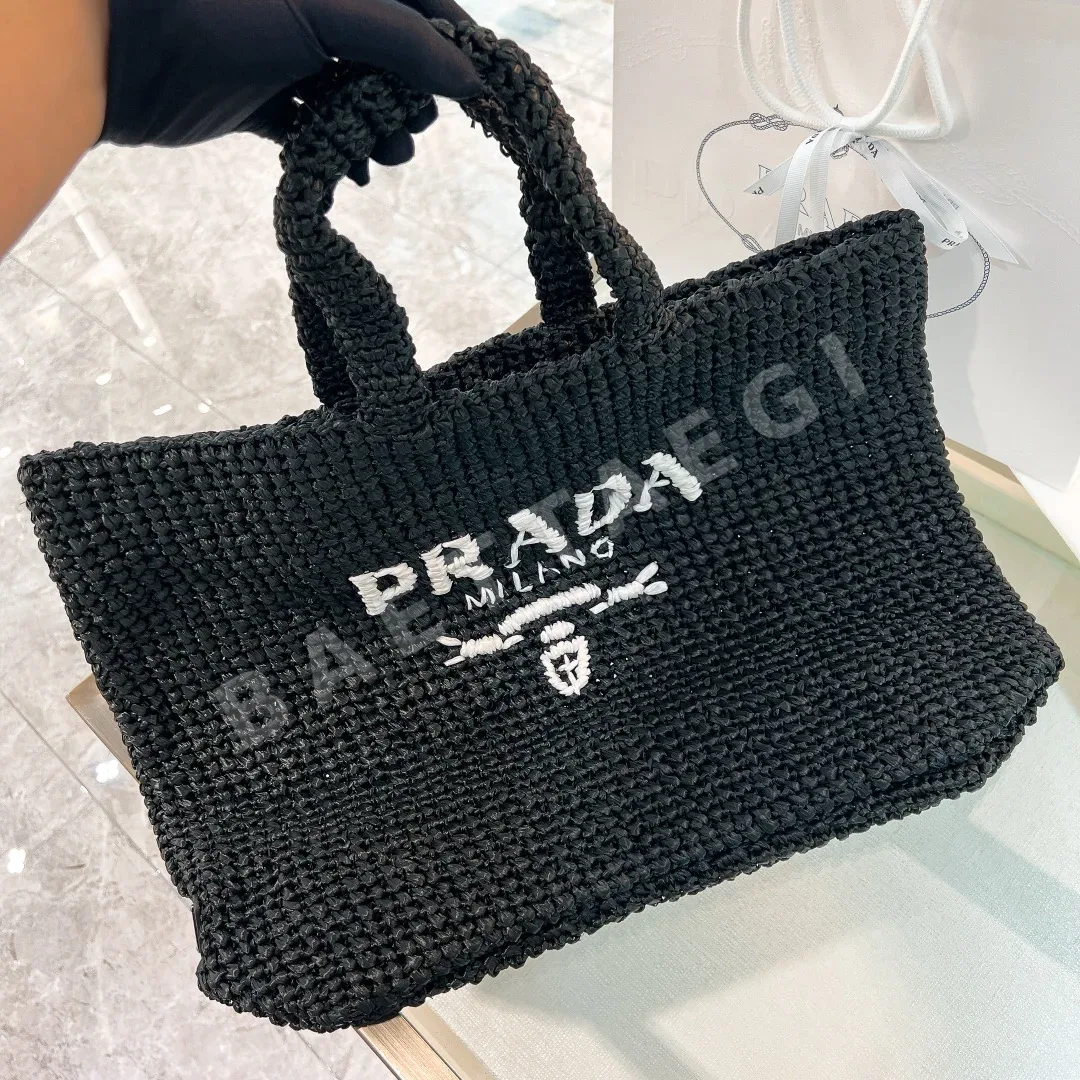 프라다 라피아 삼각 로고 숄더백 1BG392 상세 이미지 2