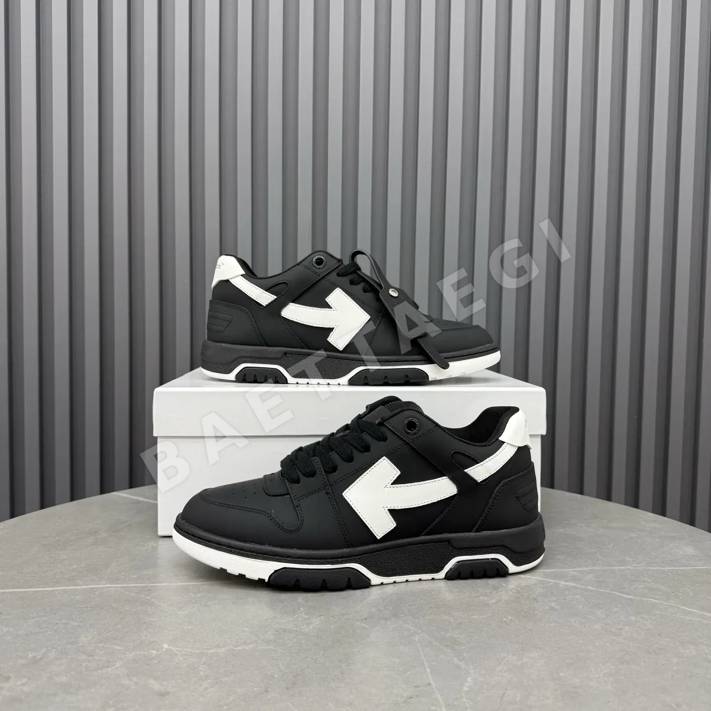 오프화이트 스니커즈 상세 이미지 8