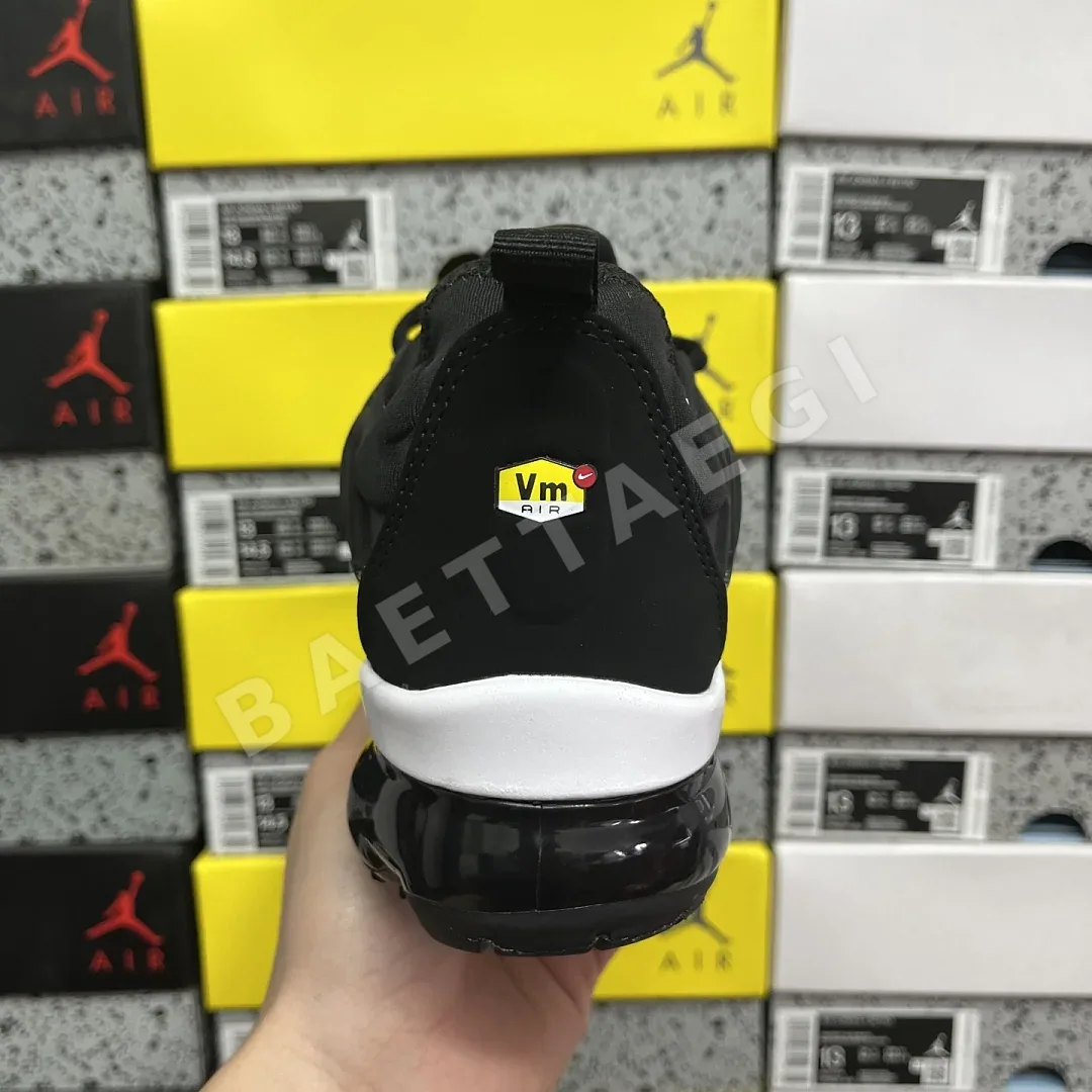 나이키 [OT] 에어 베이퍼맥스 플러스 블랙 화이트 924463-010 201594 Nike Air VaporMax Plus 상세 이미지 7