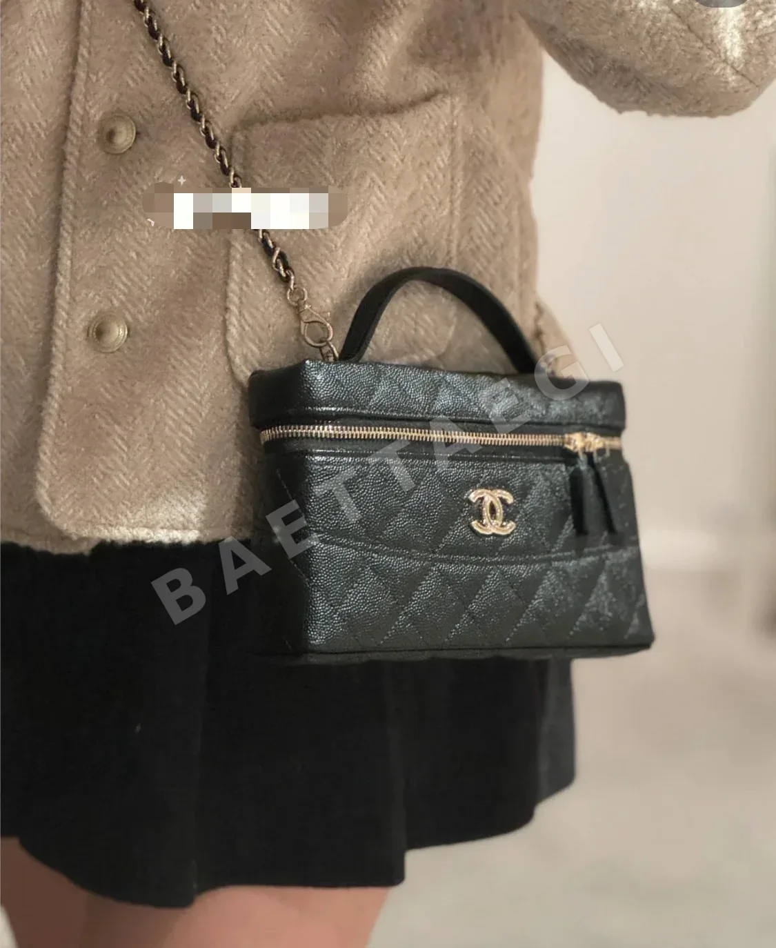 샤넬 25c 라이트 블랙 핸들 가방 상세 이미지 2