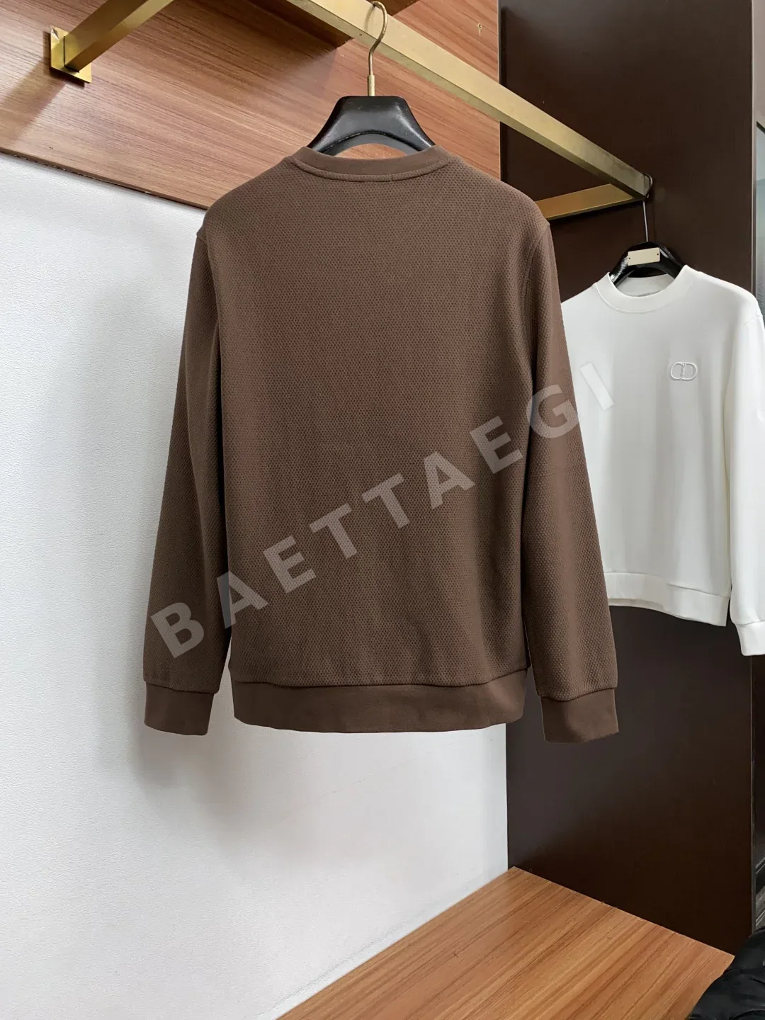 톰브라운 파인애플 패턴 에어코튼 크루넥 긴팔셔츠 상세 이미지 10