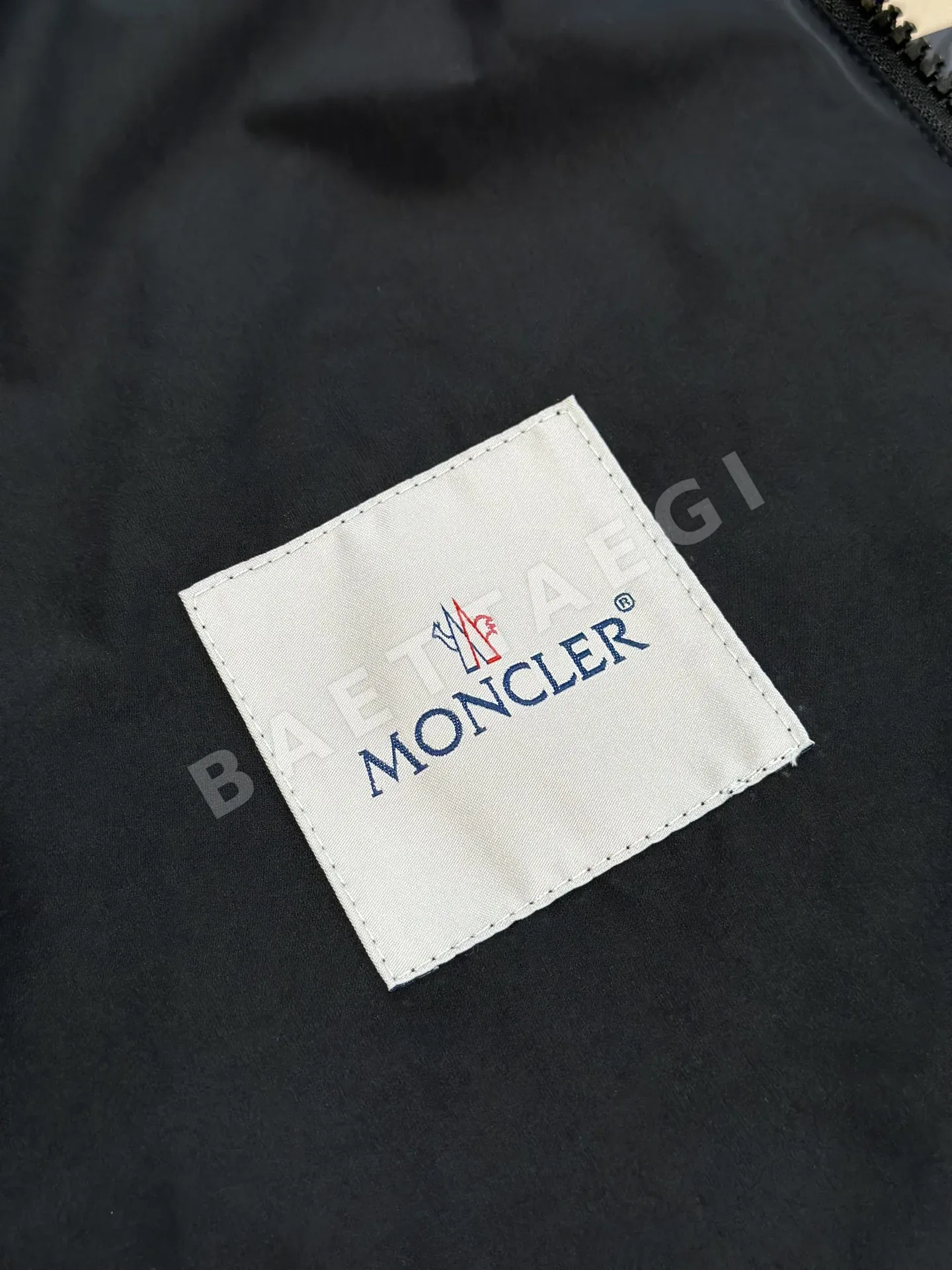 몽클레르 컨실드 후드 방풍 자켓 상세 이미지 7