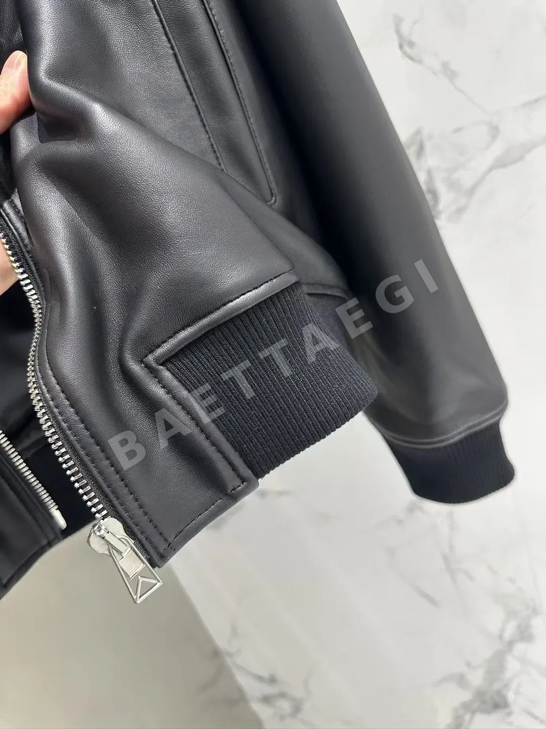 보테가베네타 램스킨 여성 자켓 상세 이미지 7